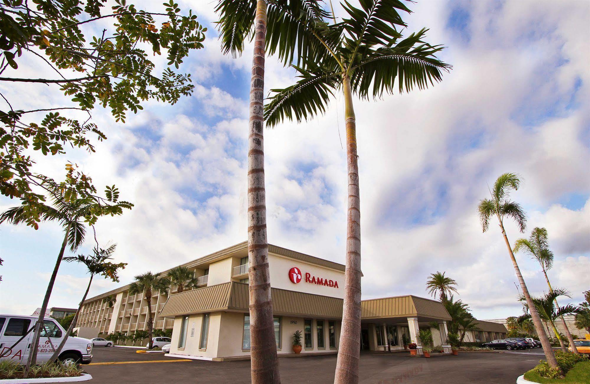 Ramada Miami Airport North Hotel Hialeah Buitenkant foto