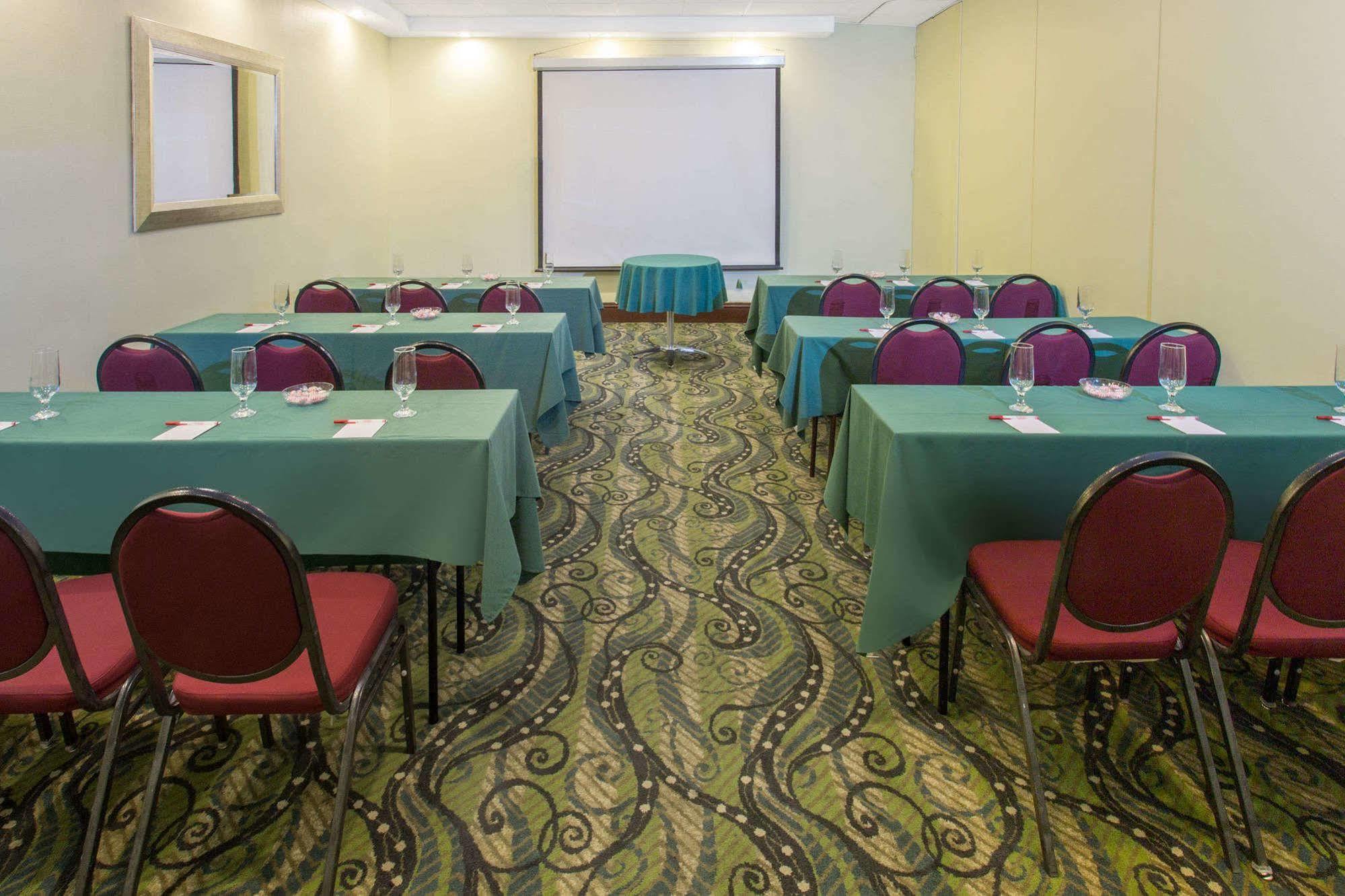 Ramada Miami Airport North Hotel Hialeah Buitenkant foto